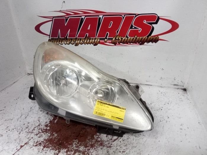 Phare droit d'un Opel Corsa, -, -, Opel, 3 mois de garantie