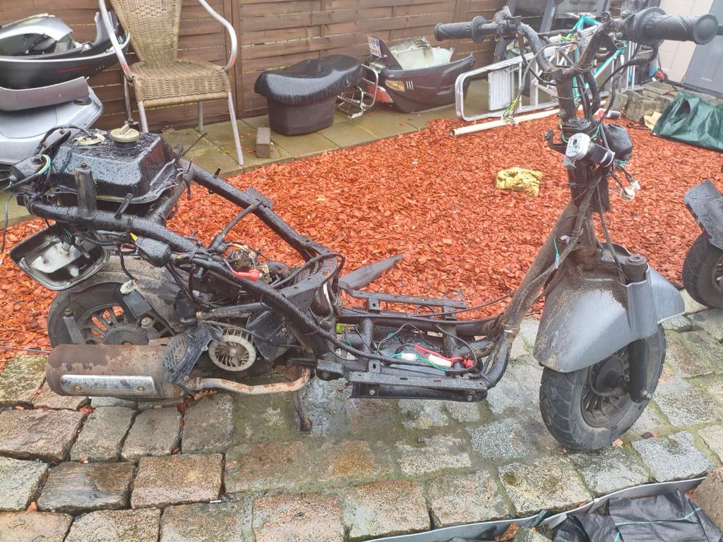 Zanzara A Klasse, Fietsen en Brommers, Ophalen