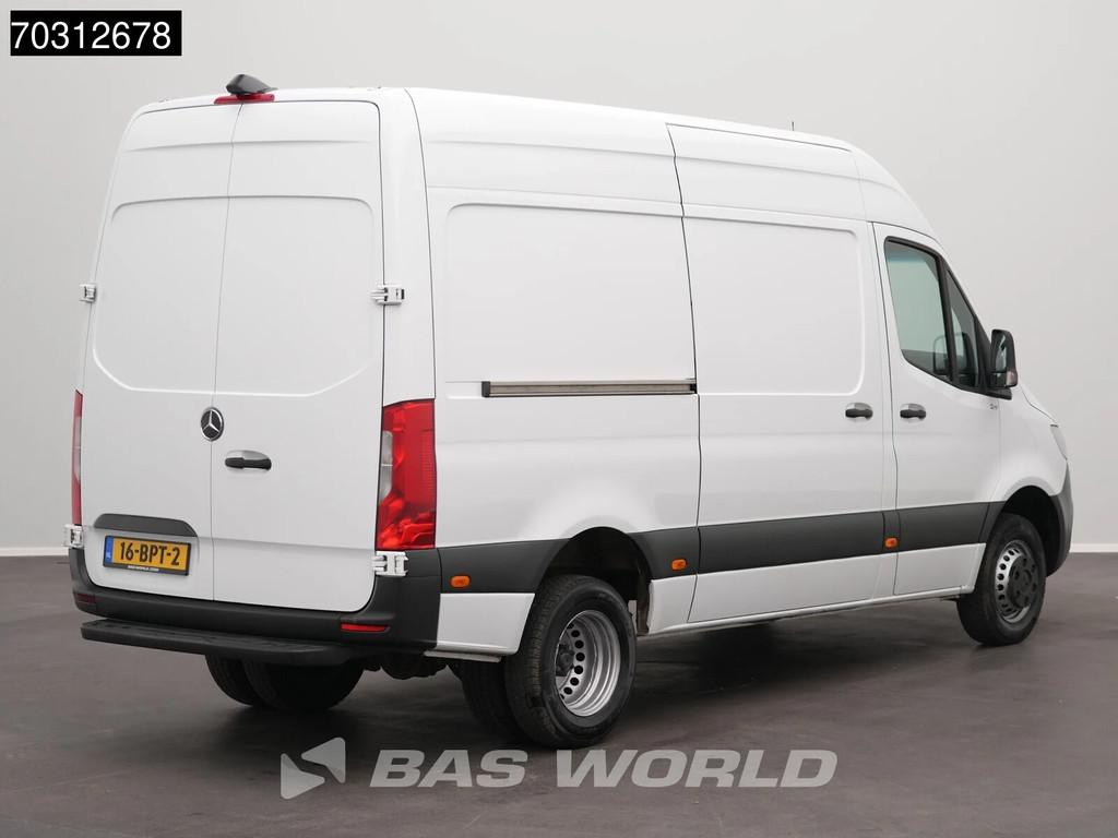 Mercedes Sprinter 516 CDI Dubbellucht Automaat L2H2 160PK Na, Auto's, Bestelwagens en Lichte vracht, Automaat, Stof, Gebruikt