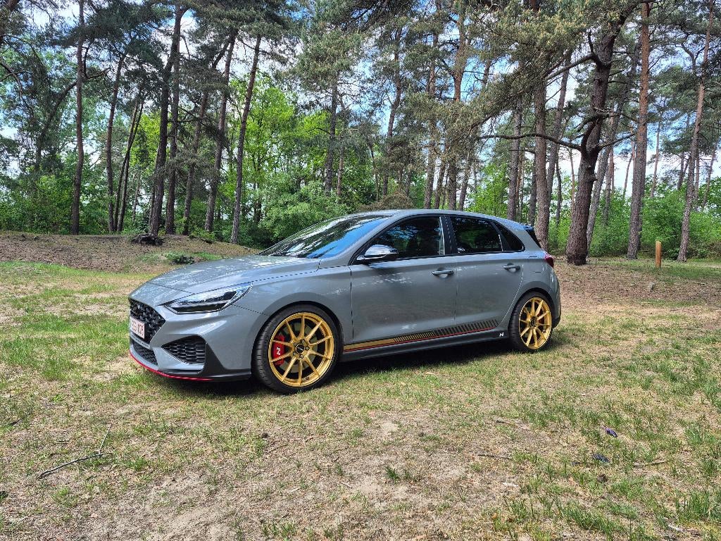 Hyundai i30N DCT met nog 1 jaar garantie, Auto's, Euro 6, 4 cilinders, Alcantara, Particulier