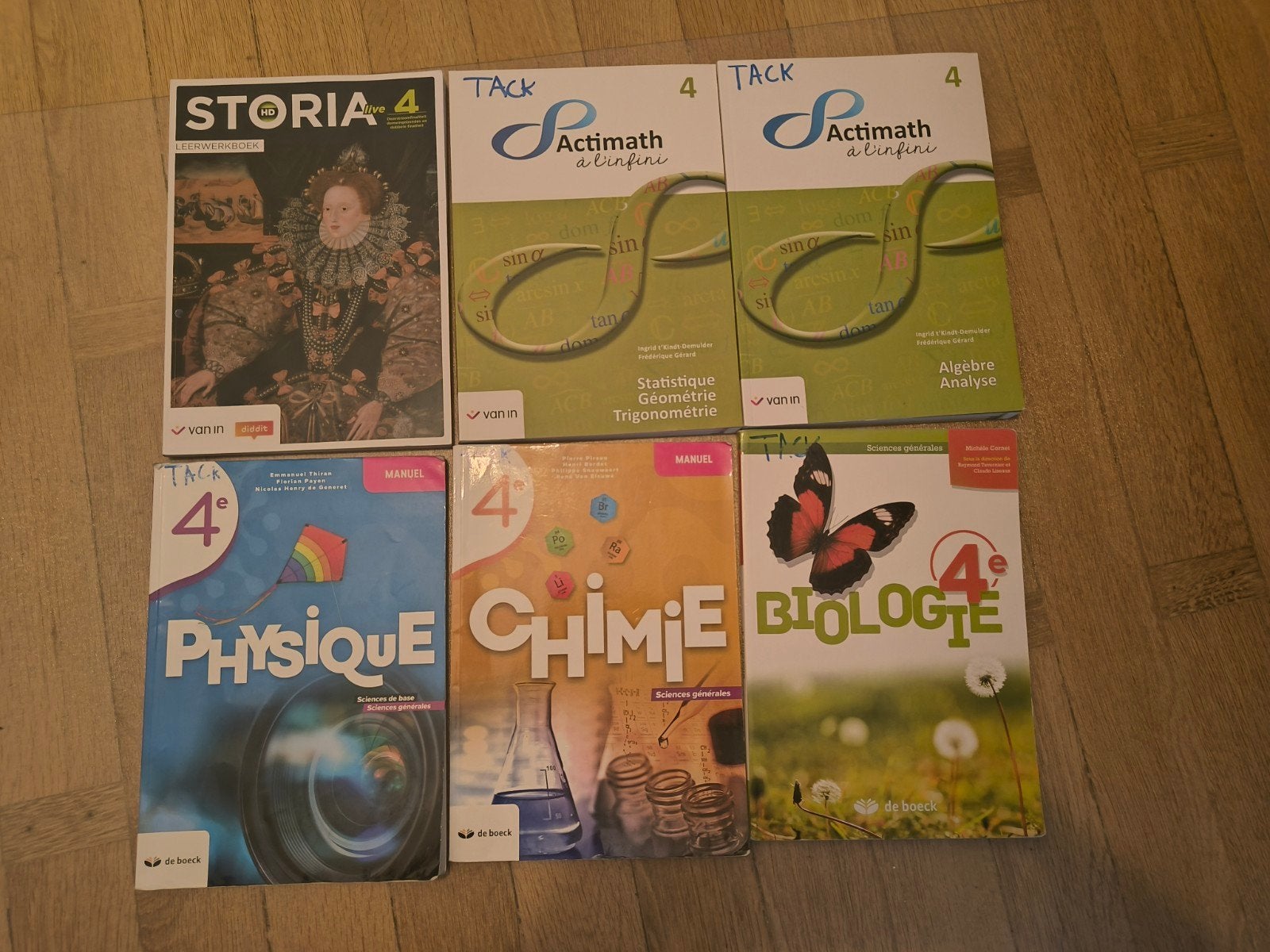 Livres scolaires 4e secondaire  Van In De Boeck, Livres, Enlèvement ou Envoi, Comme neuf, Autres types