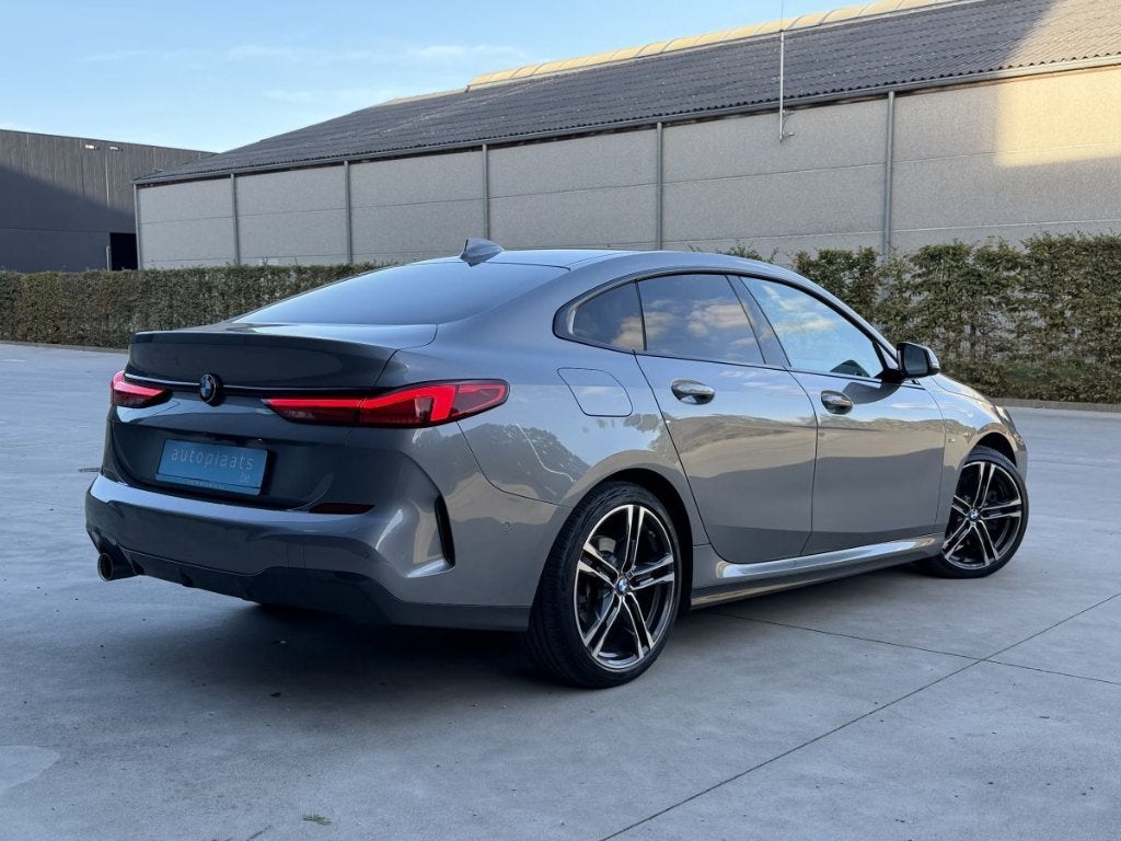 BMW 218 i Gran Coupe 2022 M Pakket Sport 66074km, Auto's, Dealer onderhouden, Leder, 5 zetels, 5 deurs