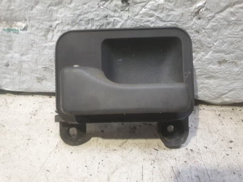 PORTIERGREEP BINNEN LINKS ACHTER Opel Vectra A (86 / 87), Bahnhofsplatz 65423 Rüsselsheim am Main, DE, Gebruikt, Deur, Opel