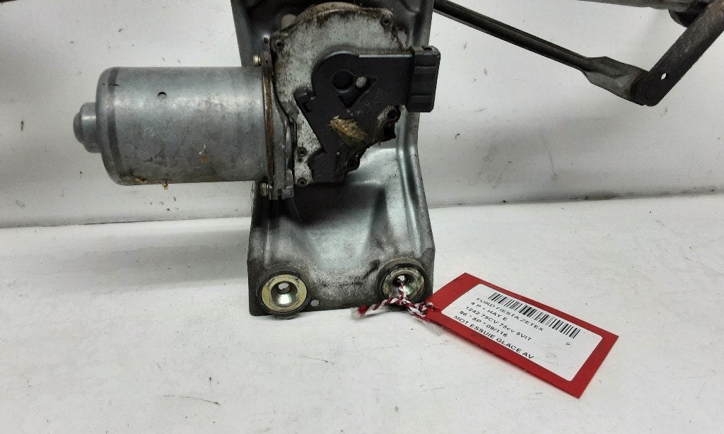 RUITENWISSERMOTOR VOOR Ford Fiesta 4 (96FB17B571DA), Gebruikt, Henry-Ford-Straße  1
50735  Köln, DE, Ford-Werke GmbH, Kunden@ford.com