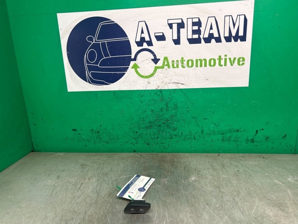 COMMUTATEUR DE VEROUILLAGE CENTRALISEE Polo V (6R), Volkswagen, Volkswagen AG, Utilisé, Kundenbetreuung@volkswagen.de