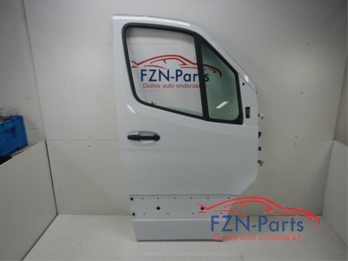 Mercedes-Benz Sprinter W907 Portier Rechts-voor, Enlèvement ou Envoi, Utilisé, Avant, Porte