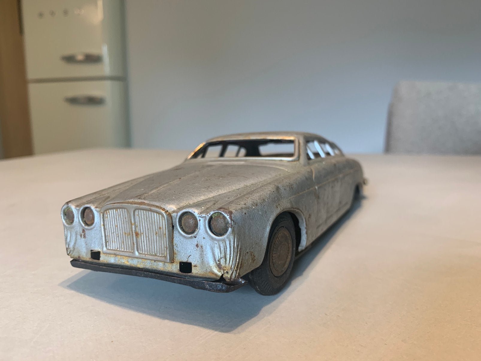 Jouets en étain Vintage Taigo World Jaguar Mk.X 10 '60 Japon, Antiquités & Art, Enlèvement ou Envoi