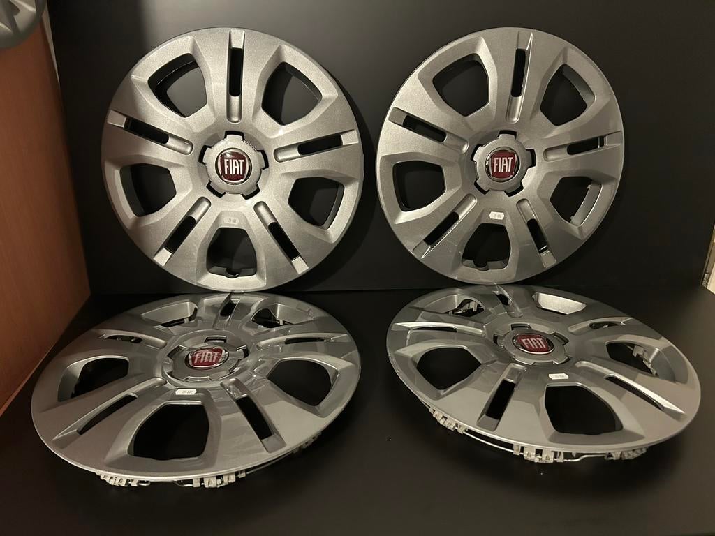 4 enjoliveurs d’origine Fiat talento 16", Autos : Divers, Enjoliveurs, Enlèvement ou Envoi, Comme neuf