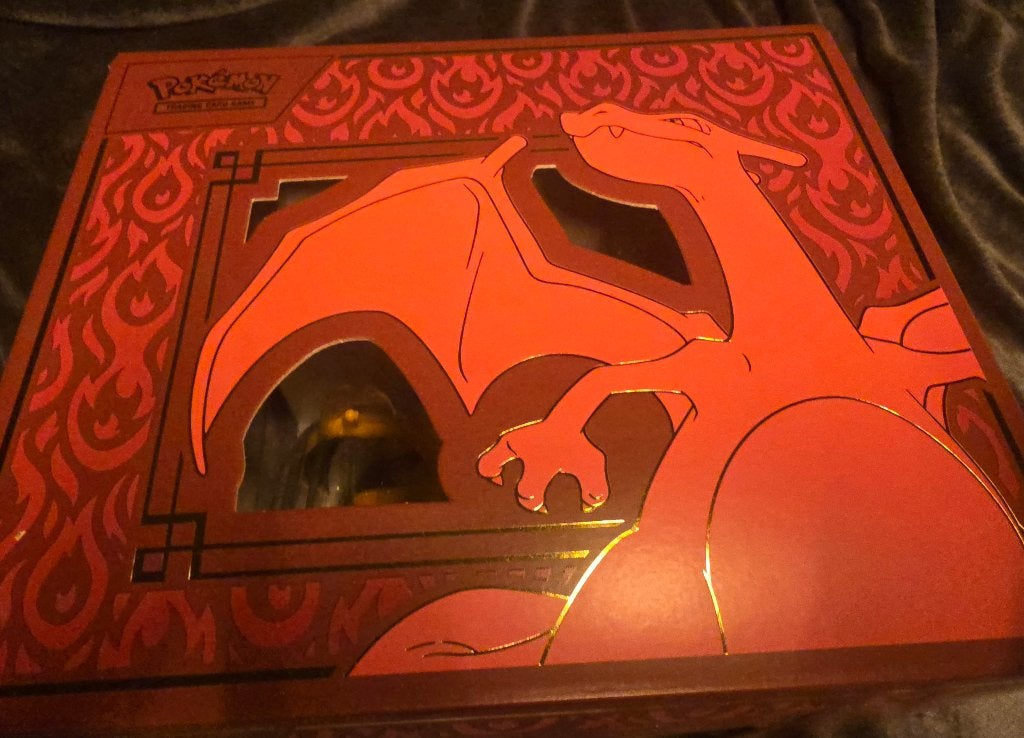 Pokemon  Charizard ex super box, Ophalen of Verzenden, Nieuw