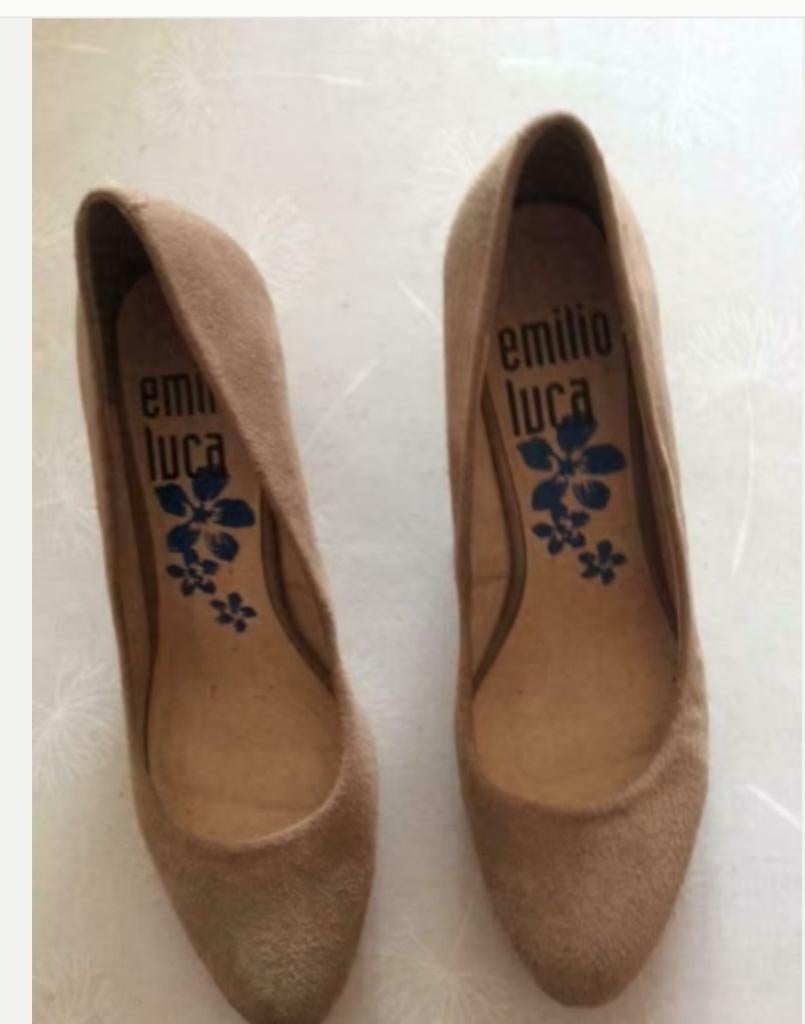 Pump maat 41, Kleding | Dames, Pumps, Beige, Ophalen of Verzenden, Zo goed als nieuw