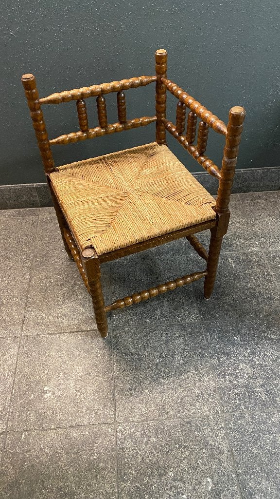 Antieke hoekstoel met gedraaide poten en rieten zitting, Antiek en Kunst, Ophalen of Verzenden