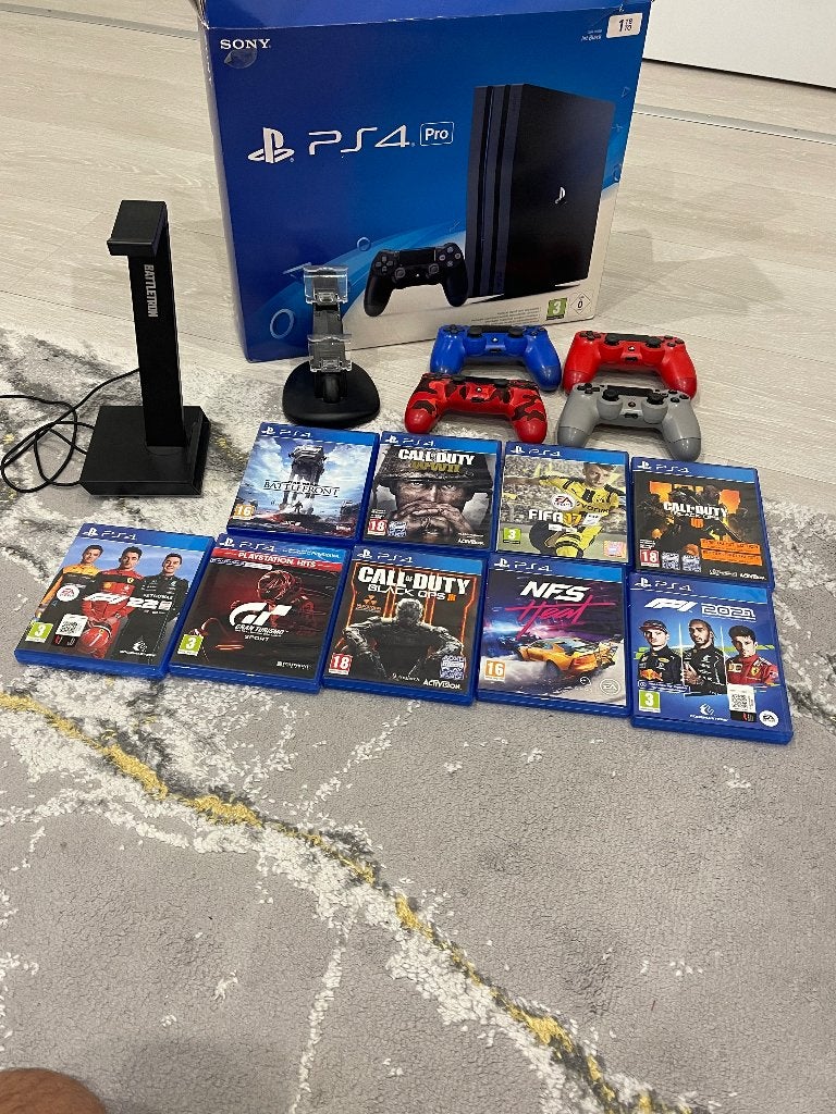 Ps4 pro 1tb + 4 controllers + 9 spelletjes, Games en Spelcomputers, Spelcomputers | Sony PlayStation 4, Ophalen, Met games, Zo goed als nieuw