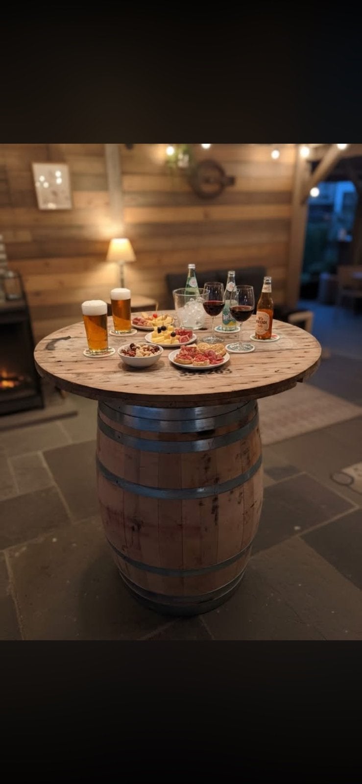 Location mange-debout tonneau de vin, Enlèvement ou Envoi, Comme neuf