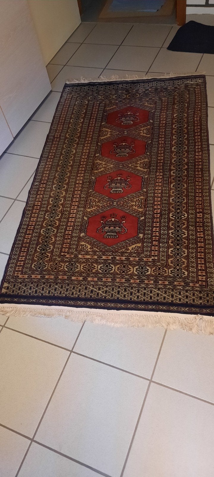 groot tapijt, Ophalen, Zwart