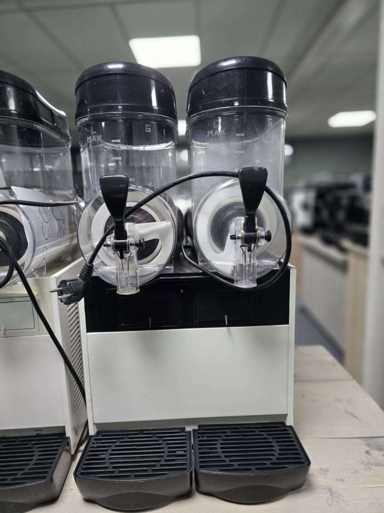 Slush puppy / slush machine 2 x 6 liter, Elektronische apparatuur, IJsmachines, Gebruikt, Koelelement, Niet ingevuld, Niet ingevuld