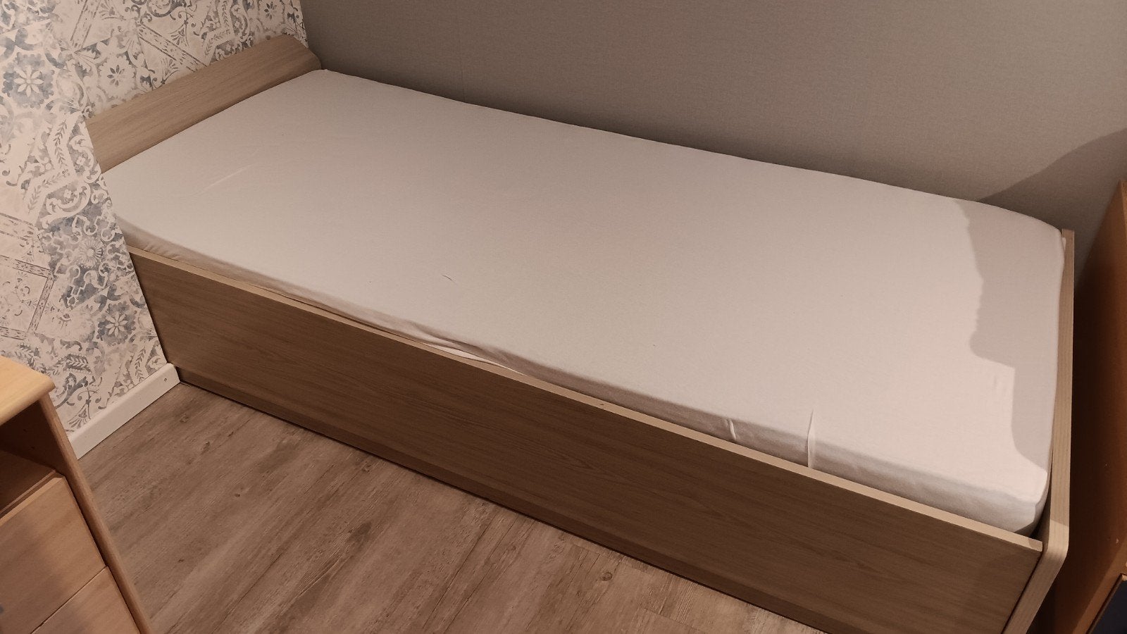 Tienerbed inclusief lattenbodem én matras, Ophalen, Gebruikt, 90 cm, Eenpersoons