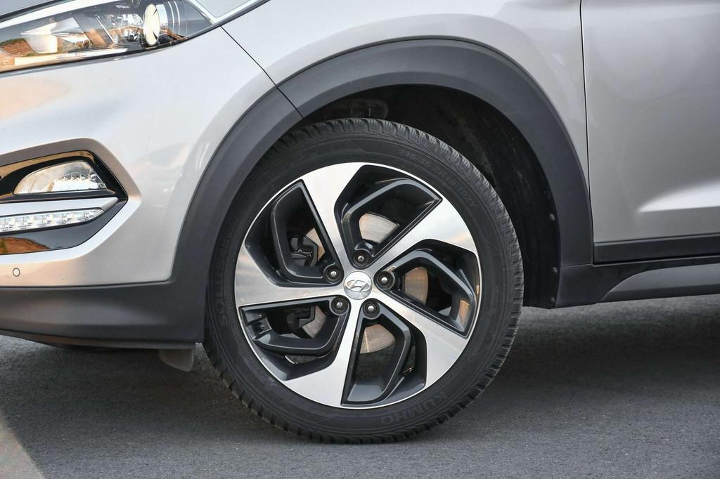 Hyundai Tucson Tucson 1.7 CRDi *LEDER*ZETELVERWARMING V&A*CA, Cuir, Argent ou Gris, Achat, Entreprise