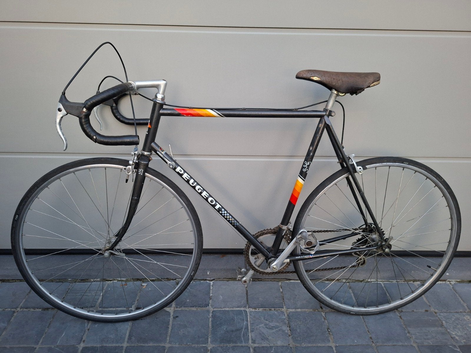 Klassieke Vintage Peugeot Koersfiets

Mooie klassieke Peugeo, Vélos & Vélomoteurs, Enlèvement, Utilisé