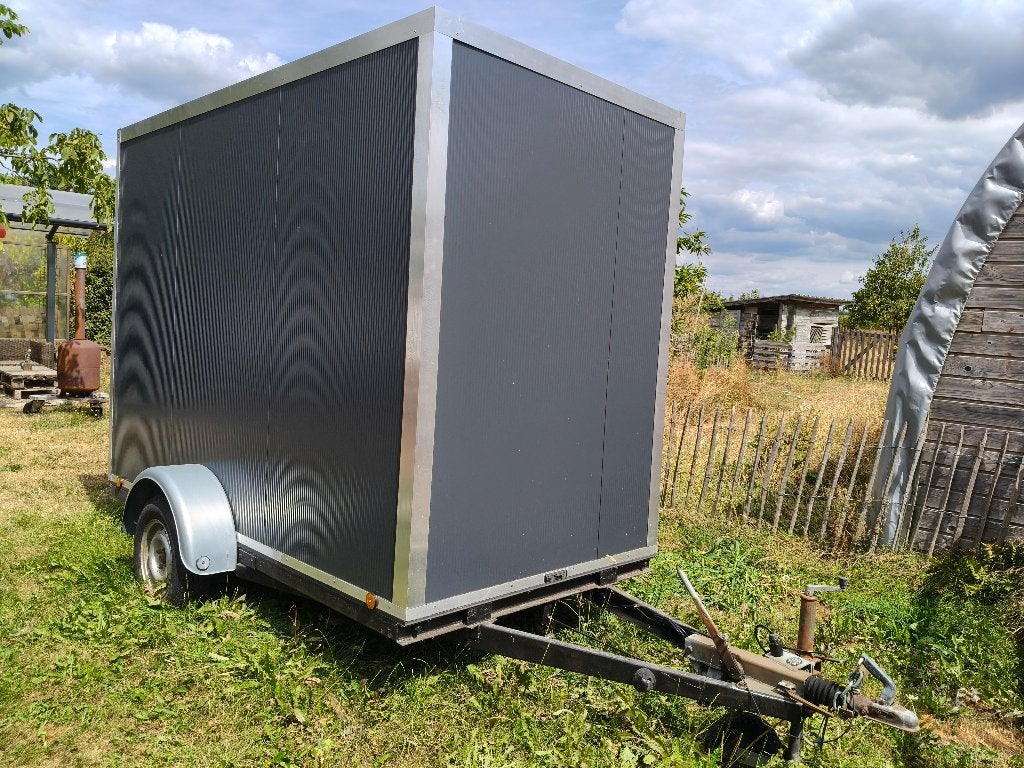 Gesloten aanhangwagen geïsoleerd, Ophalen, Nieuw