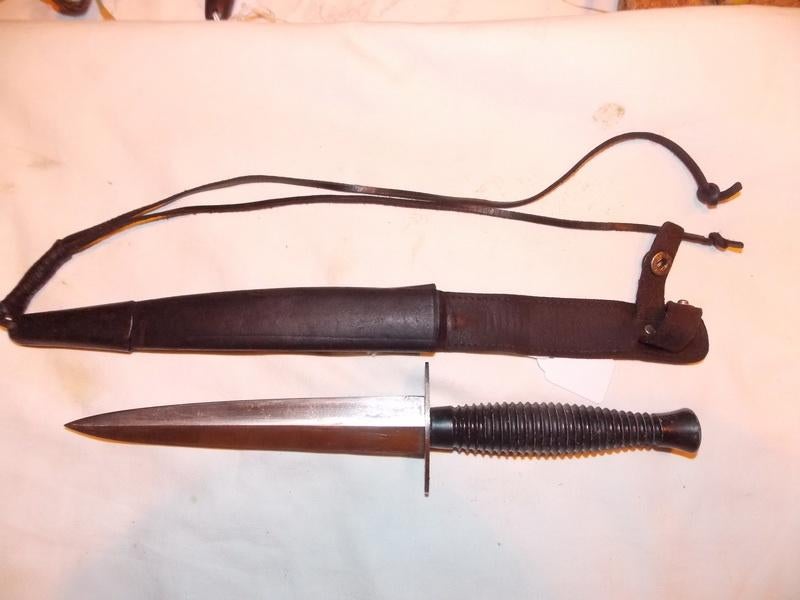 Franse Le commando dolk super Nogent (C), Verzamelen, Militaria | Algemeen, Ophalen of Verzenden, Landmacht, Mes of Dolk