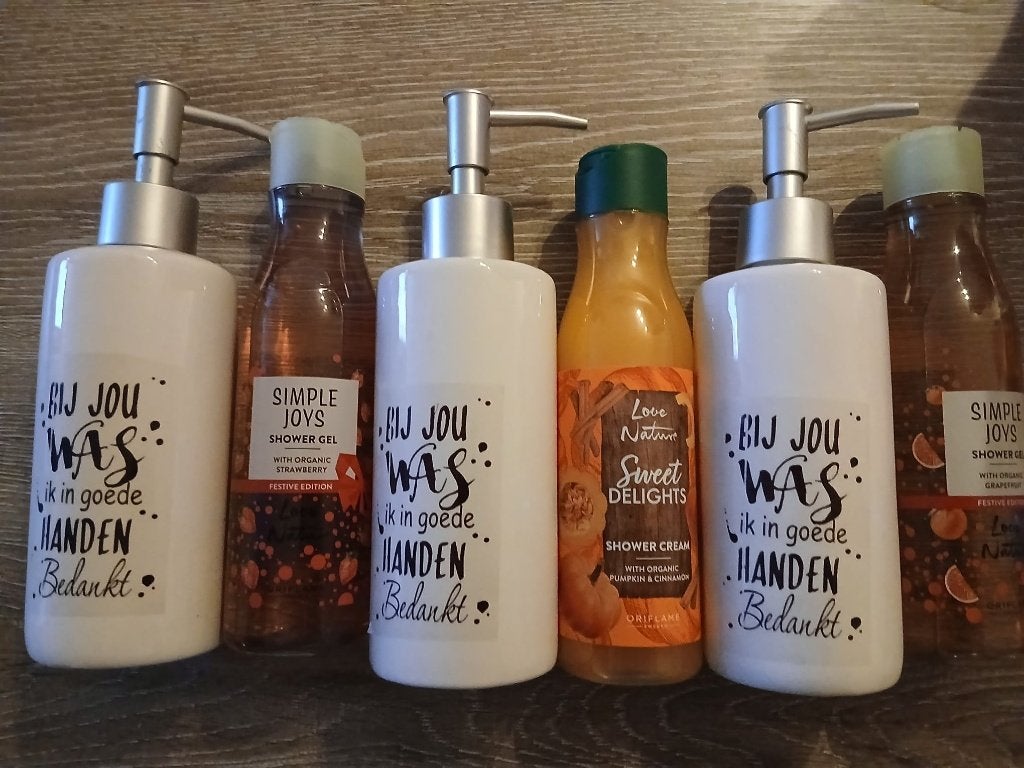 Zeeppompje met shower cream, Bijoux, Sacs & Beauté, Beauté | Soins du corps, Enlèvement ou Envoi, Neuf, Baignoire & Douche