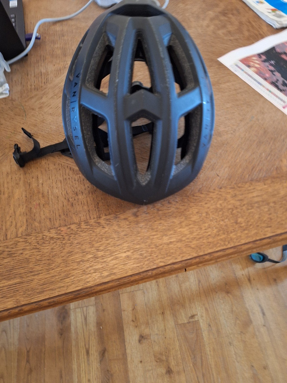 decathlon zwarte fietshelm van/rysel maat 55-57cm., Enlèvement