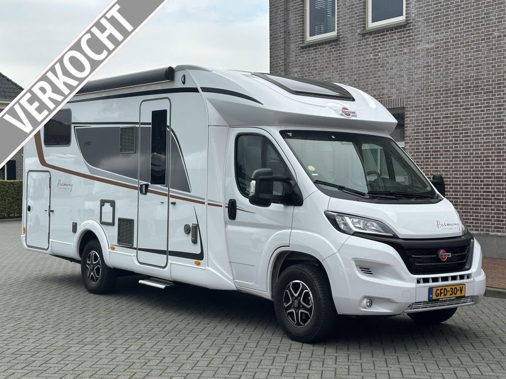 Bürstner Lyseo Harmony Line 727 Levelsysteem, 180 Pk, Caravans en Kamperen, Bedrijf, Bürstner, Half-integraal