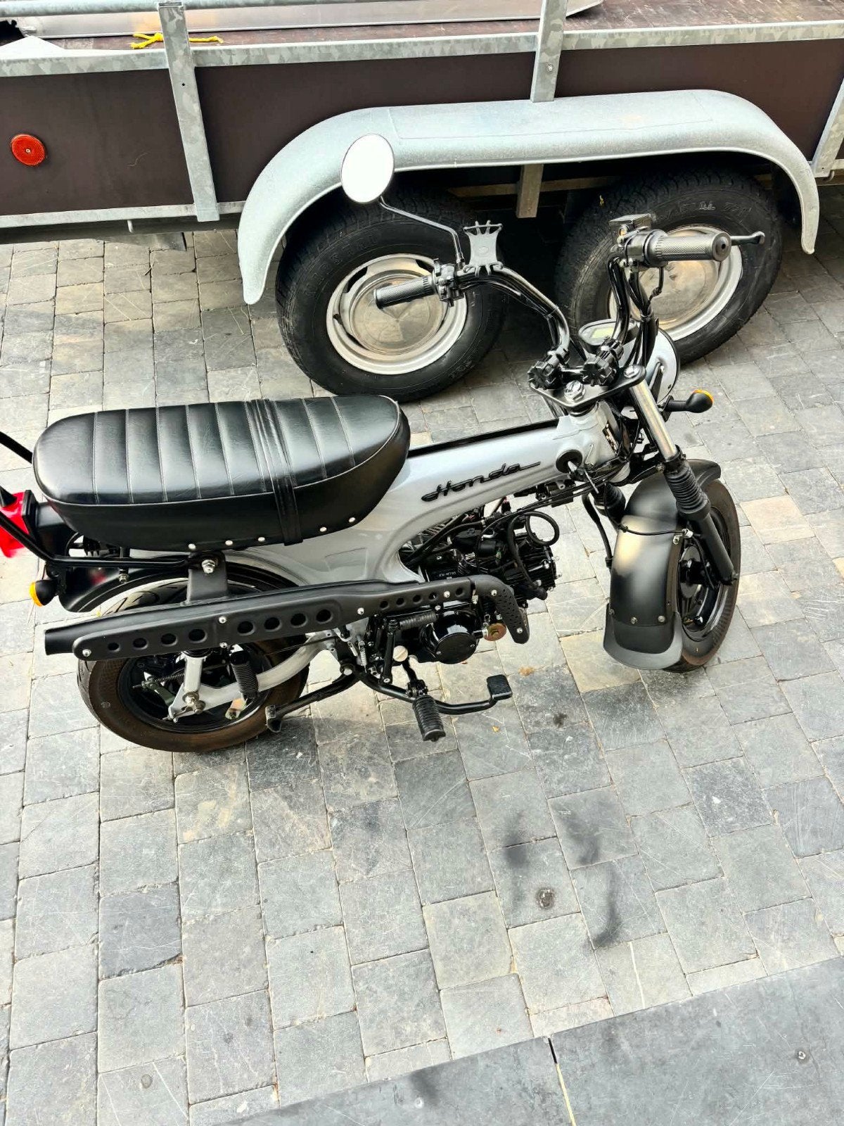 Très belle moto à vendre états comme neuves., Particulier