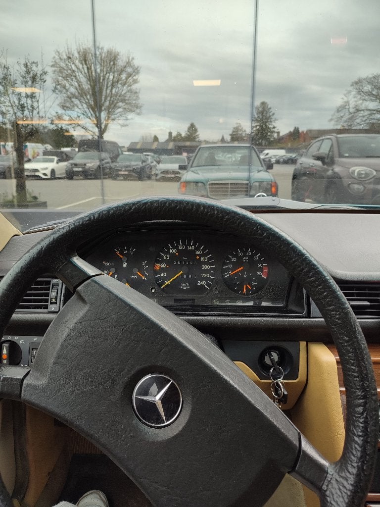w 124 260, Achat, 6 cylindres, Particulier, USB