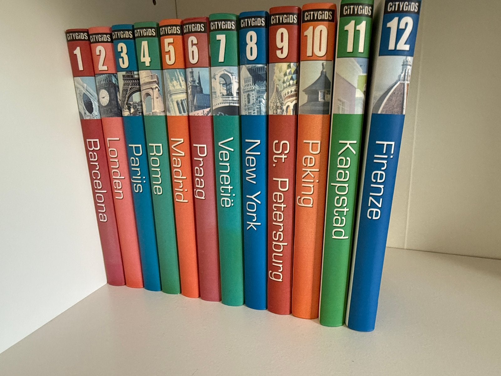 Citygids - De mooiste wereldsteden - 12 stuks, Livres, Enlèvement, Comme neuf
