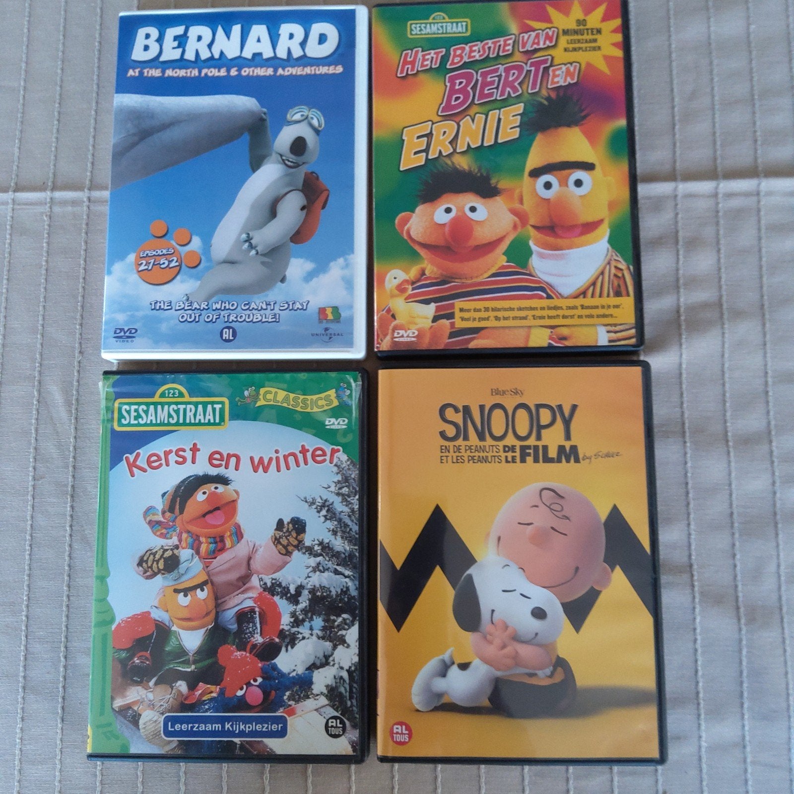 4 DVD's voor kids: Sesamstraat, Bernard, Snoopy..., Ophalen of Verzenden, Zo goed als nieuw, Avontuur, Film