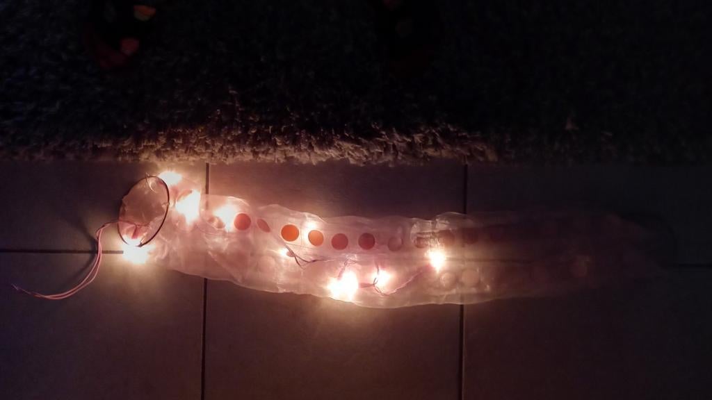 Lichtgevende lampion, Ophalen
