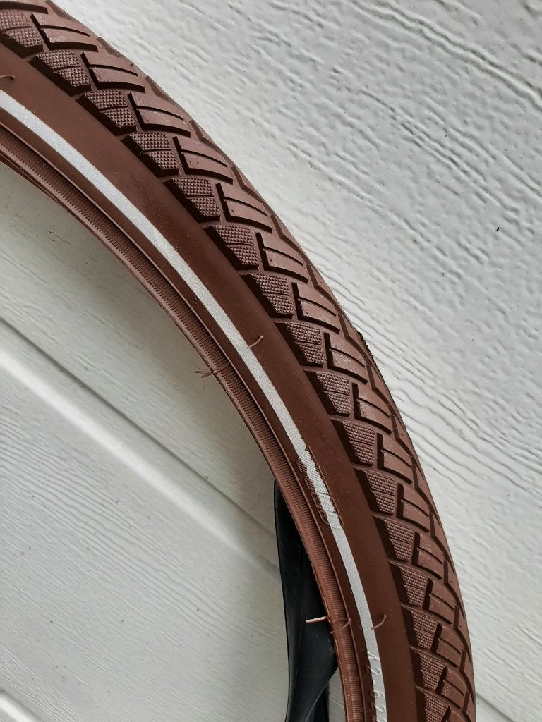 Nieuwe bruine reflecterende 28" buitenbanden met binnenband, Neuf, Caoutchouc, Kinderfiets, Pneu
