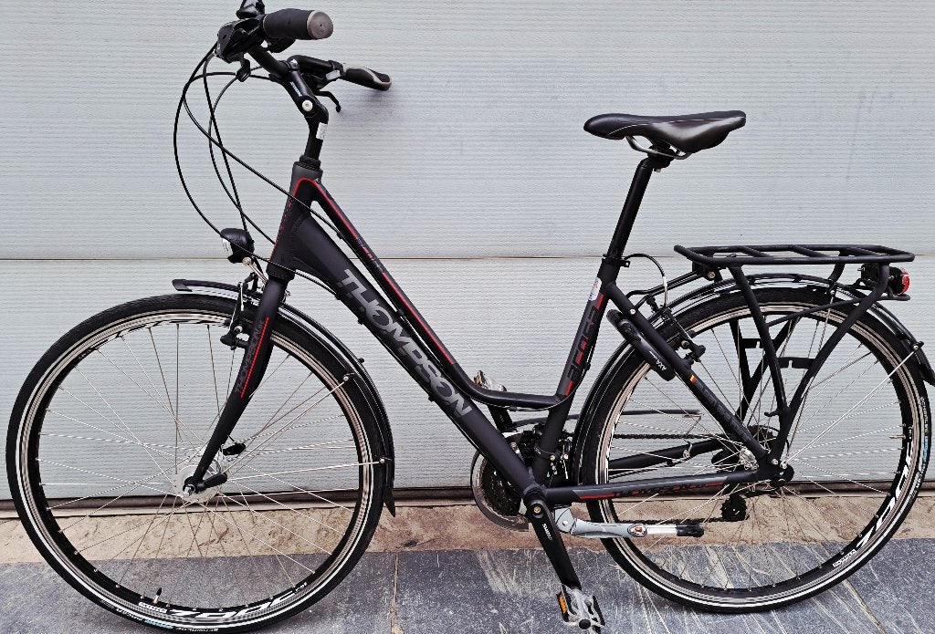 Trekking bike Thompson état comme neuf prix325€048981/3734, Vélos & Vélomoteurs, Frein sur jante, Comme neuf, Enlèvement, Vitesses
