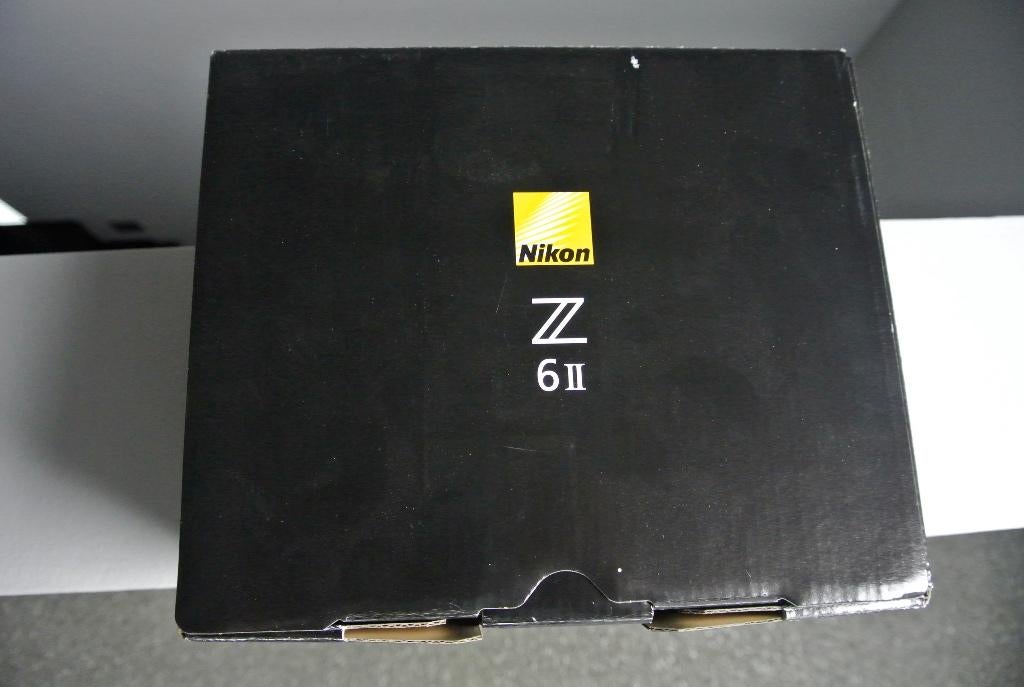 Nikon Z6II +  Z24-70 f4S set + MB-N10 Battery Pack + L plate, Audio, Tv en Foto, Fotocamera's Digitaal, Ophalen, Compact, Zo goed als nieuw