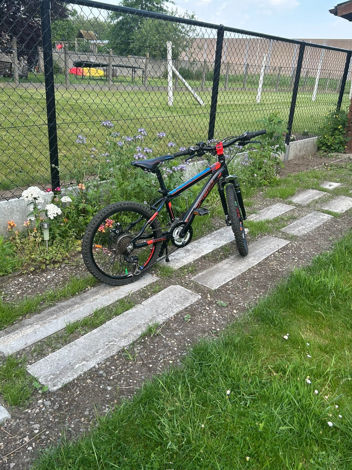 Corelli 20 inch Mountainbike-Schrijfremmen-Goede Staat, Enlèvement, Comme neuf, Remorque pour enfant