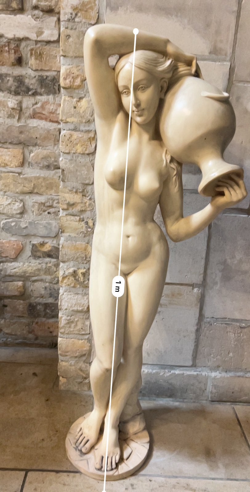 Grote decoratieve beeldsculptuur van vrouw met kruik, Ophalen, Gebruikt