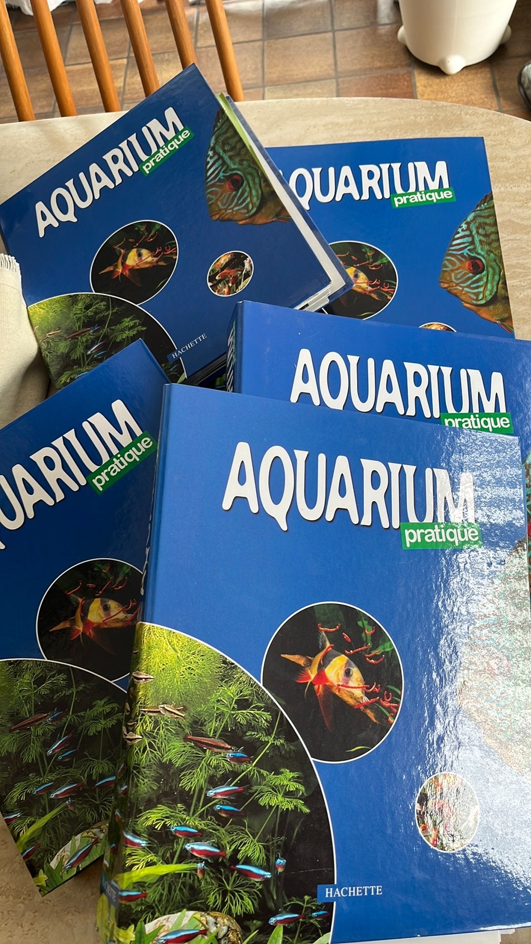 Aquarium Pratique (hachette) lot, Enlèvement, Comme neuf