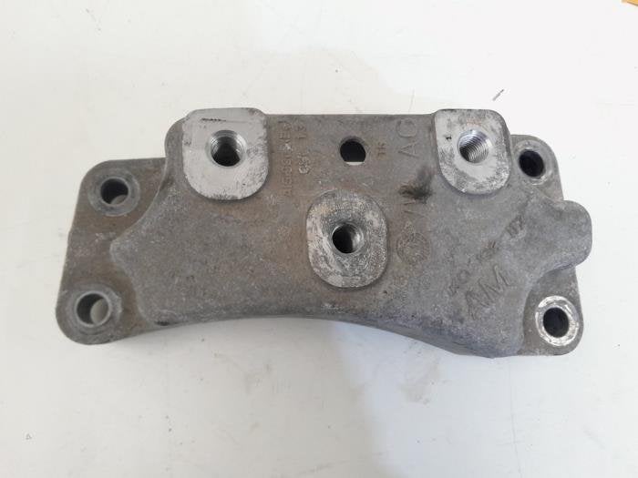 Support boîte de vitesse d'un Volkswagen Passat, Autos : Pièces & Accessoires, Volkswagen, -, 3 mois de garantie, Utilisé