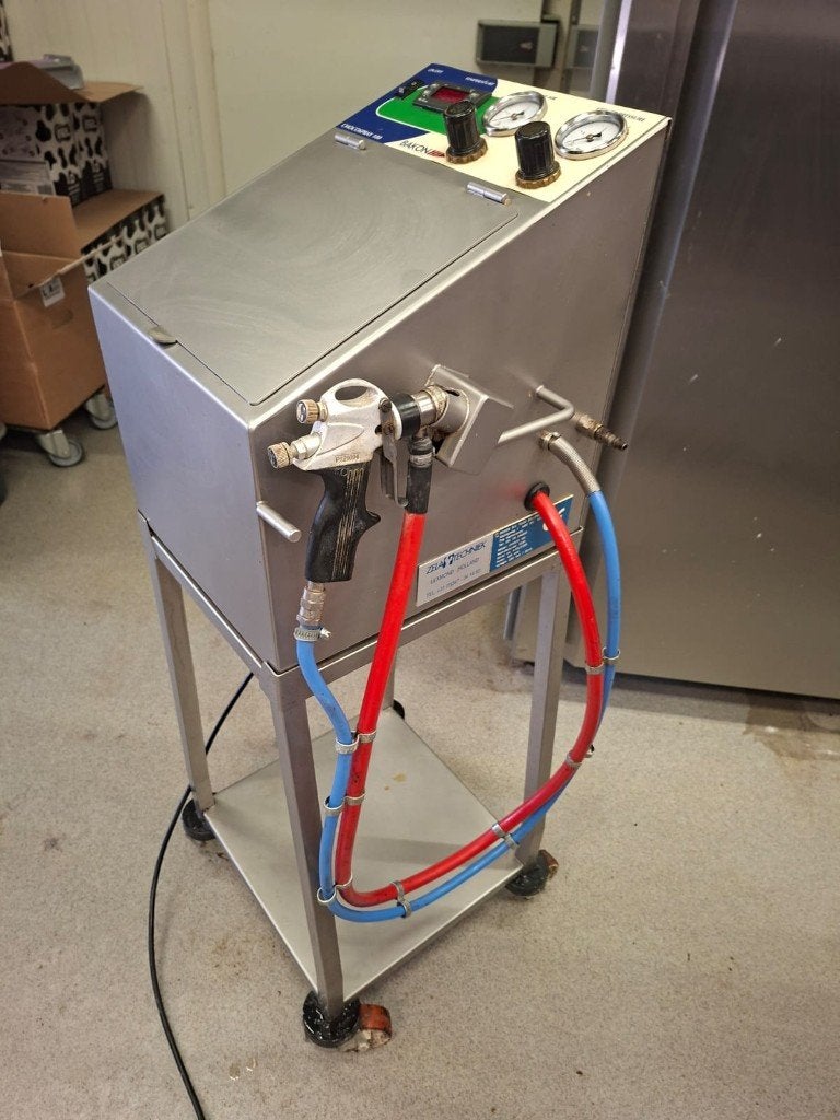Chocospuit machine, Ophalen