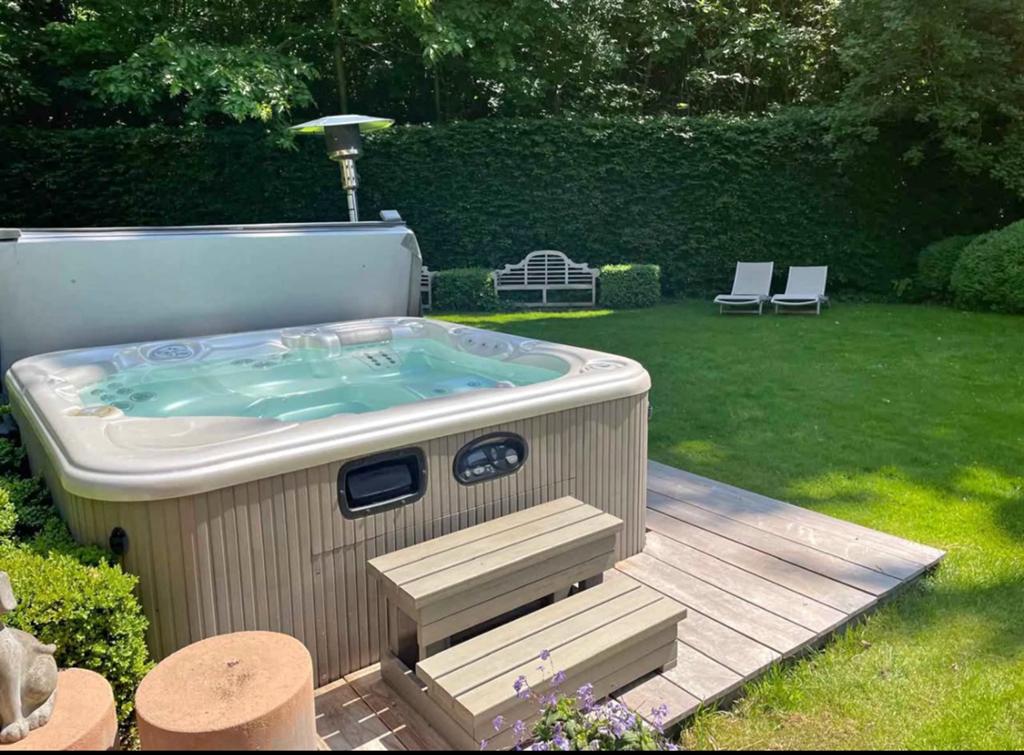 Jacuzzis d’occasion à vendre ️ avec 1 an de garantie, Enlèvement ou Envoi, Comme neuf