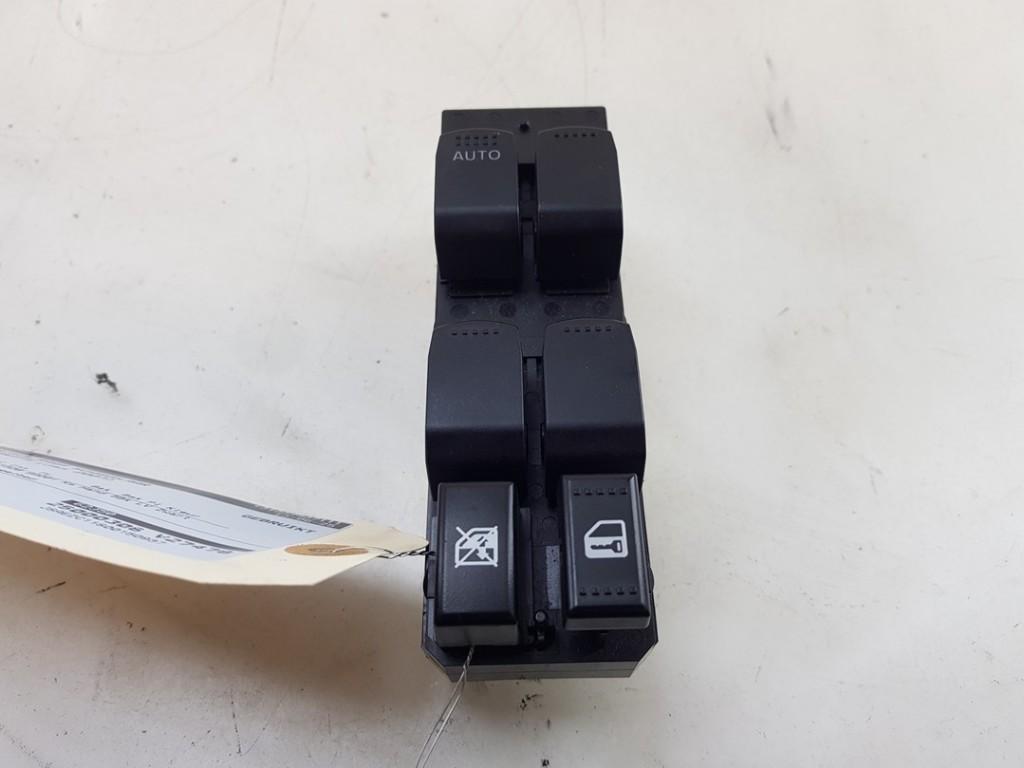 COMMUTATEUR VITRES ELECTRIQUES Suzuki (|3799062J50|), Dhr. J. Ham, Administratie@autoham.nl, Utilisé, Suzuki