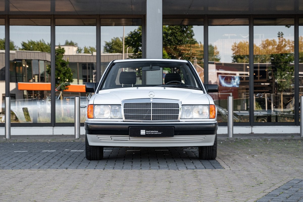 Mercedes-Benz 190 190 Automaat (W201) (bj 1989), Auto's, Mercedes-Benz, Automaat, Stof, Gebruikt, Bedrijf