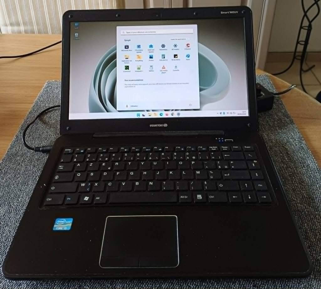 Laptop 14" Intel Core I3  - 4Go ram - HDD 500Go à compléter, HDD, 14 pouces, Utilisé, Azerty