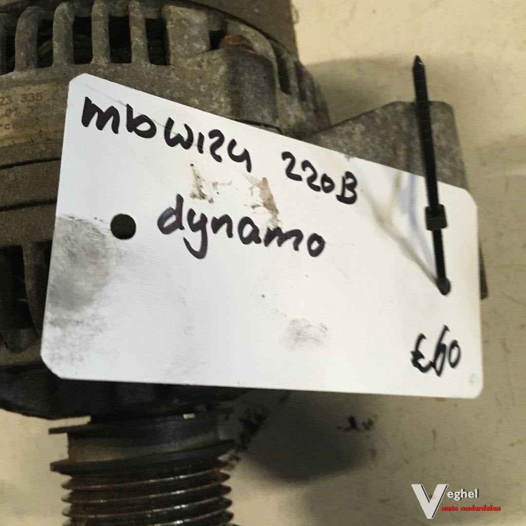 Mercedes w124 220 Benzine Dynamo, Gebruikt, -, -, Ophalen of Verzenden