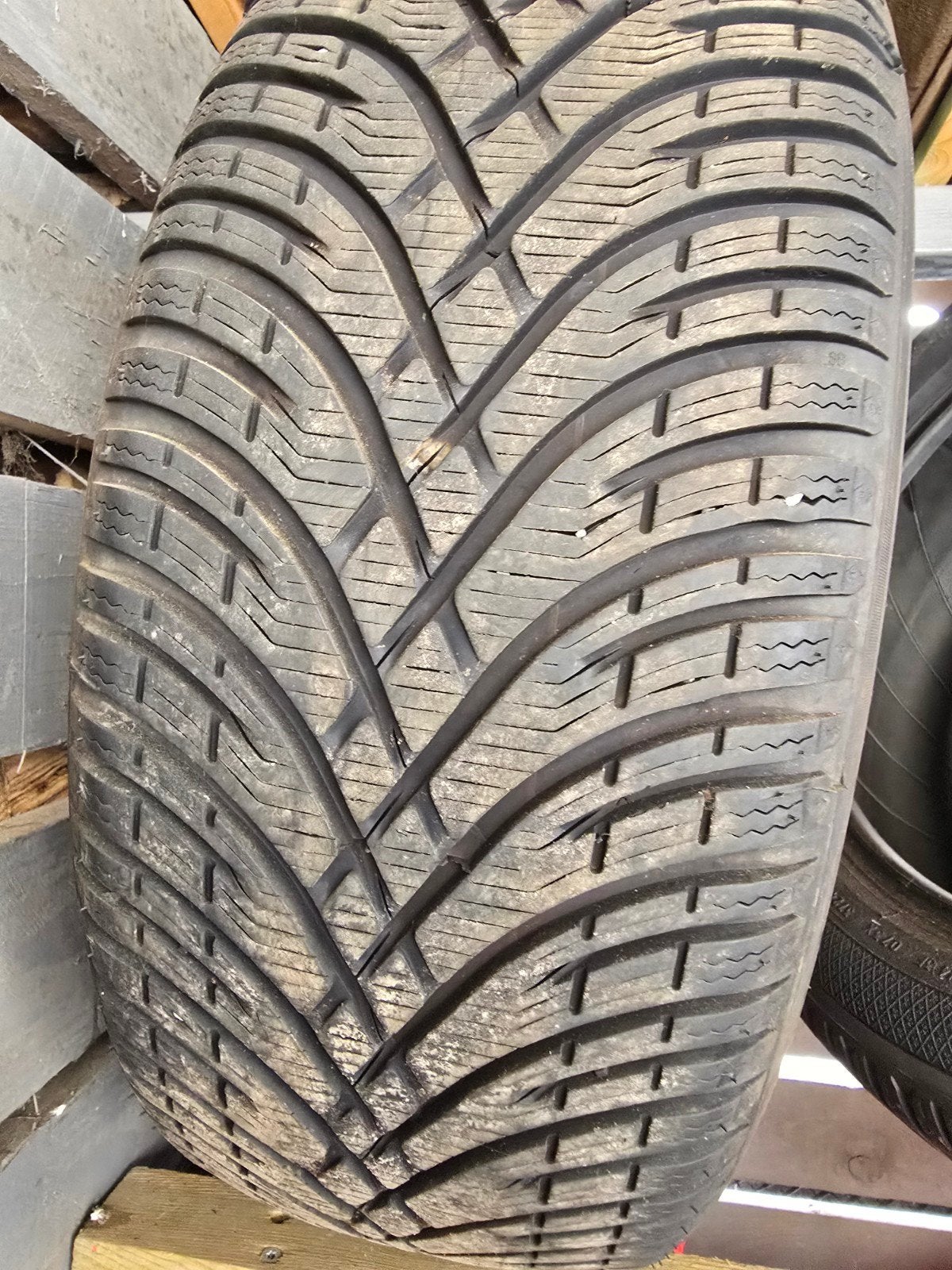 Pneus Hiver Kleber Krisalp HP3 , 215/55/17 98H XL, Enlèvement