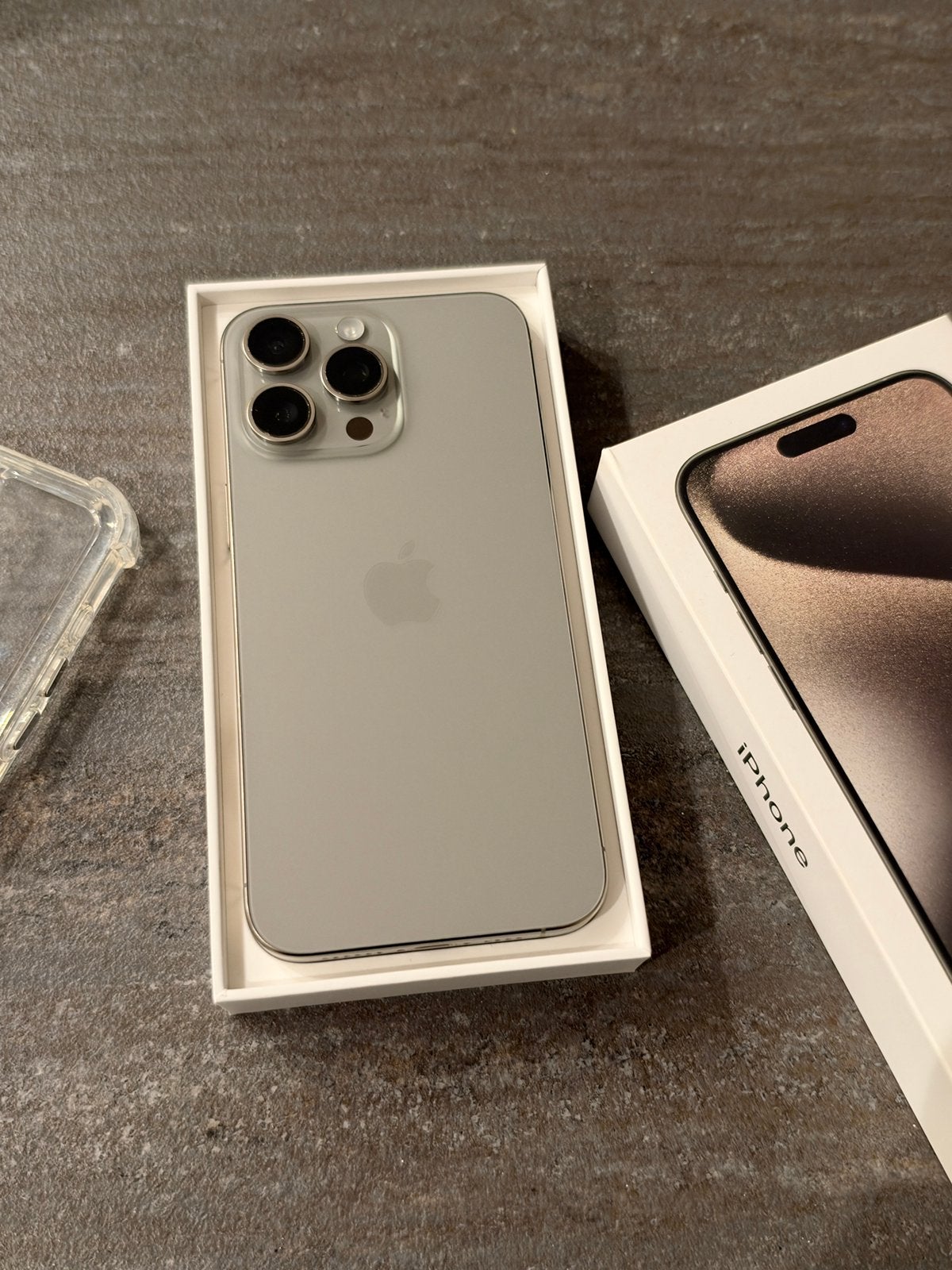 iPhone 15 Pro Max - Natural Titanium, Telecommunicatie, Gebruikt, IPhone 15 Pro Max, 84 %, Ophalen