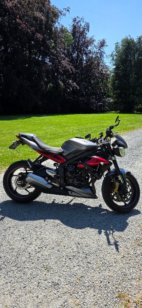 Triumph Street Triple 675 R - 28.505 km - ABS - topstaat, Motoren, Motoren | Triumph, Bedrijf, Naked bike, meer dan 35 kW, 3 cilinders
