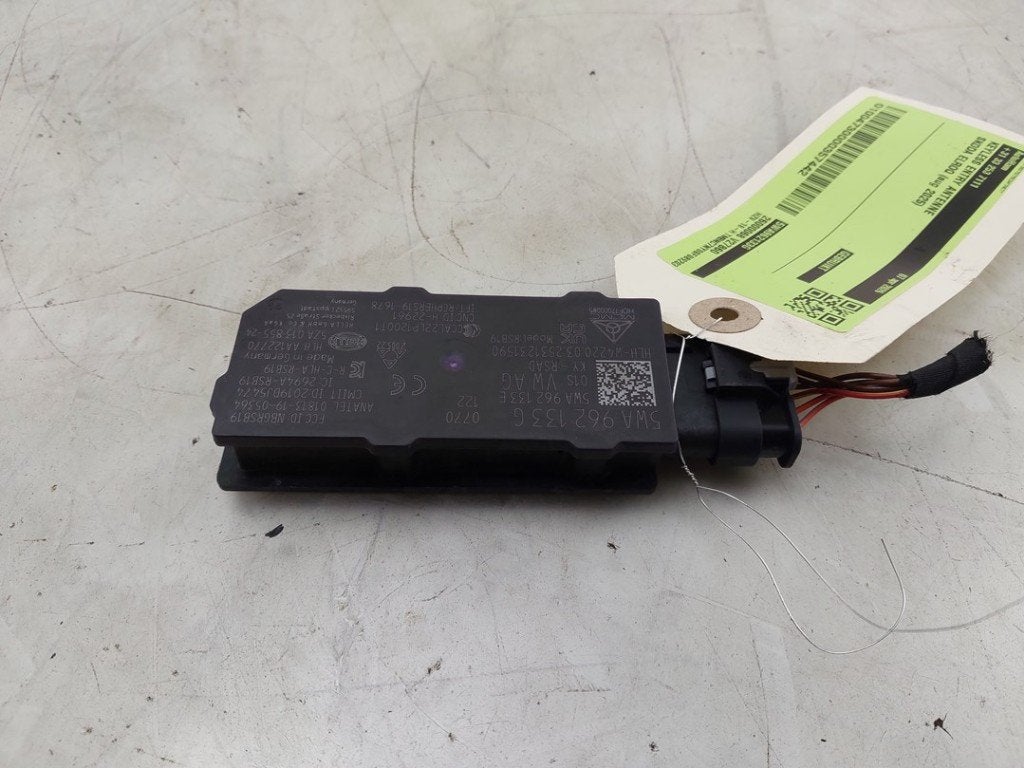 KEYLESS ACCESS ANTENNE Skoda Elroq (|5WA962133G|), Dhr. J. Ham, Gebruikt, Administratie@autoham.nl, Skoda