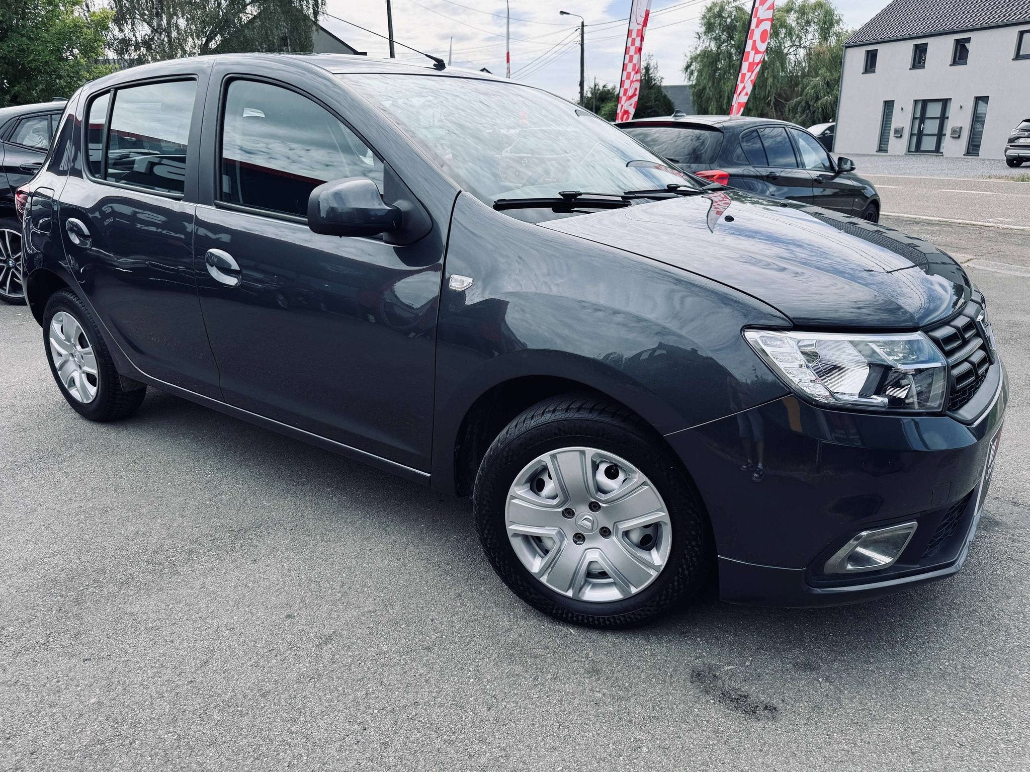 Dacia Sandero Sandero essence, Climatisation, Garantie 1an, 898 cc, Gebruikt, Bedrijf, Zilver of Grijs